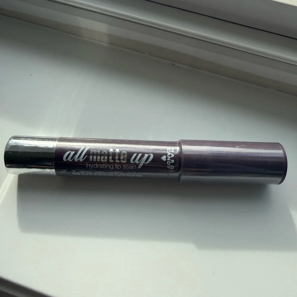 Hard Candy All Matte Up Hydrating Lip Stain‎ – Venom 1027 – New